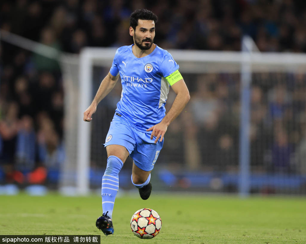 武磊：夺冠彰显海港底蕴，崇明一期球员会继续做好球队榜样（武磊：夺冠展现海港底色，崇明一期球员将继续为球队树立标杆）