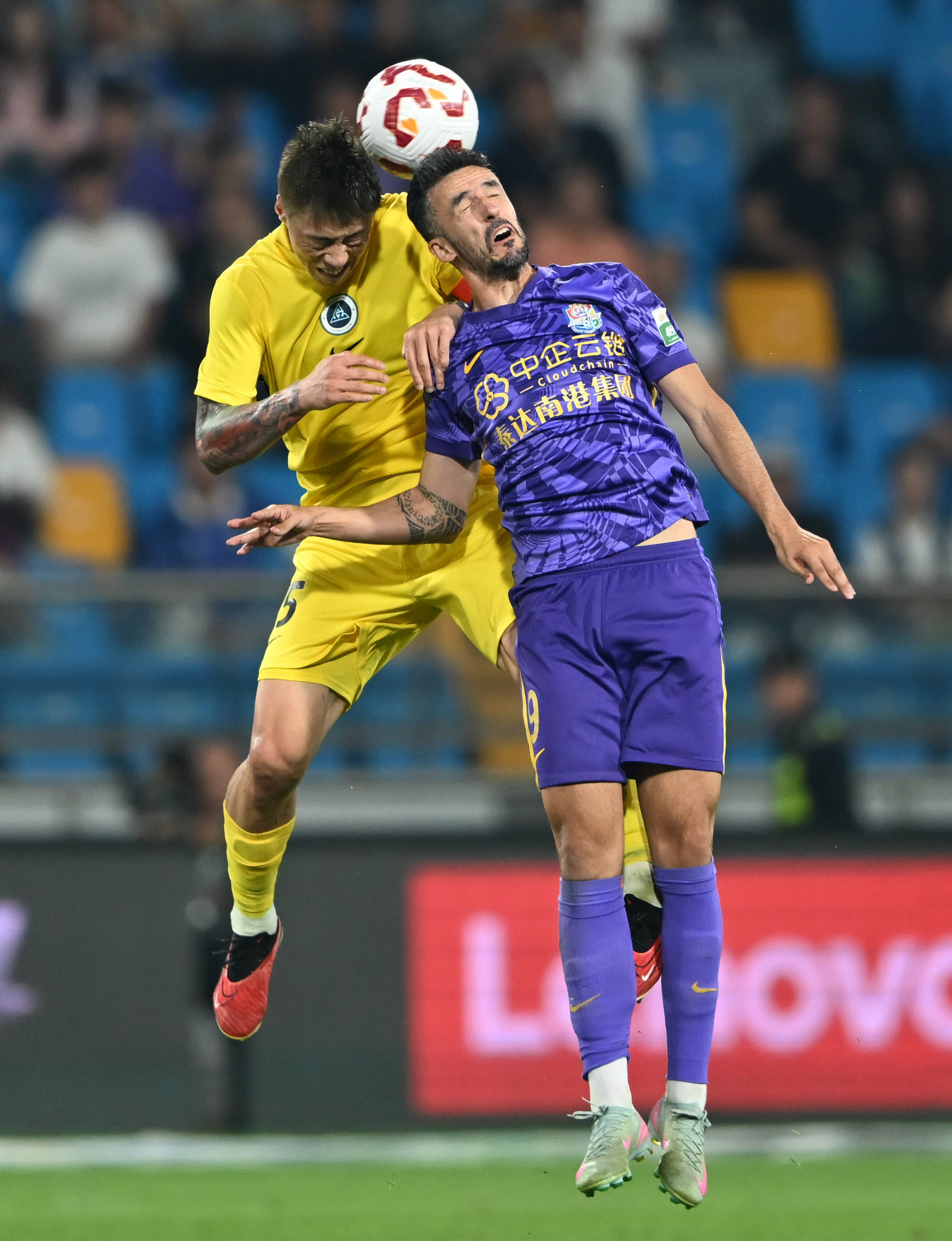 半场战报：海登海姆0-1门兴格拉德巴赫，凯文-迪克斯点射