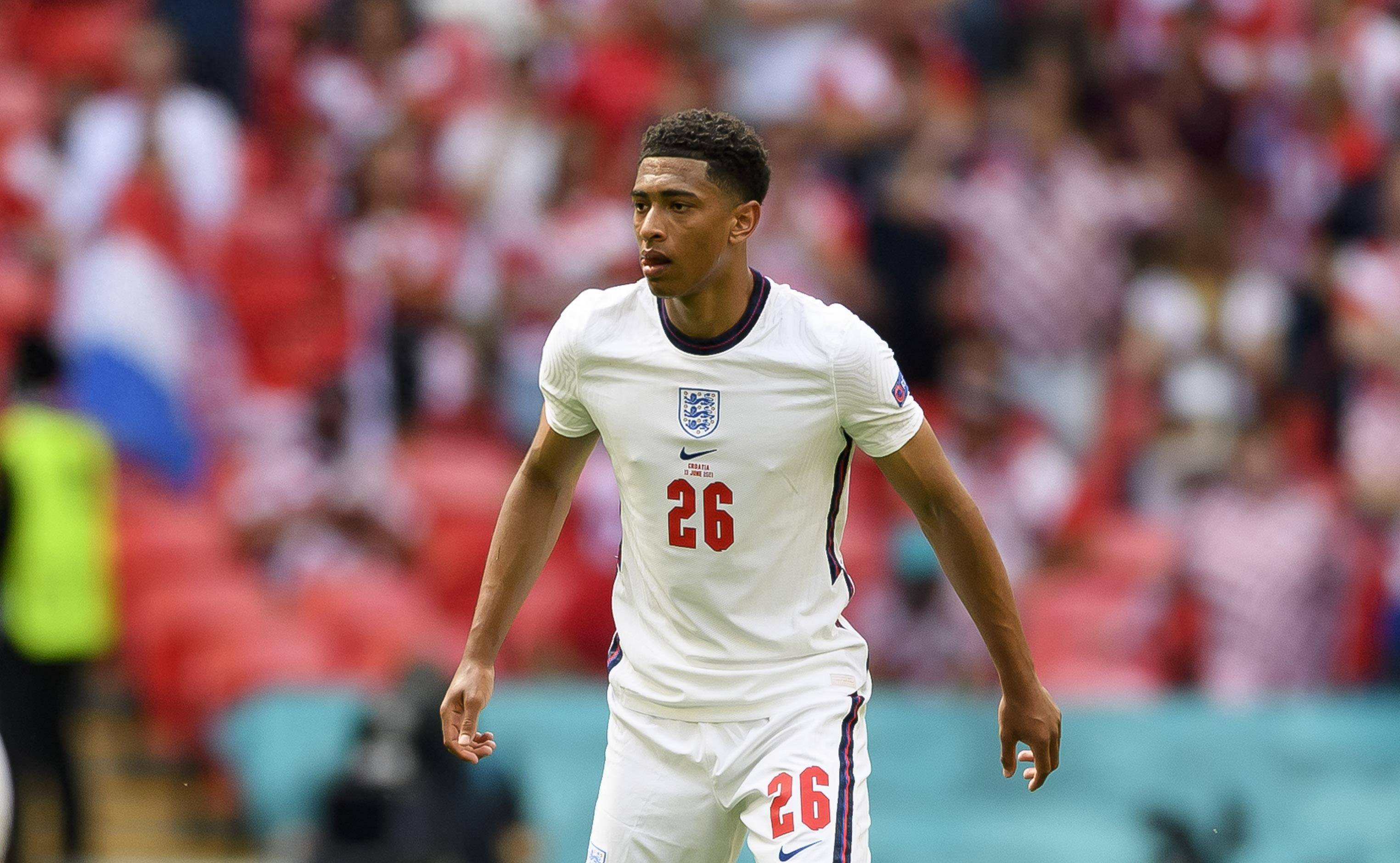 塞尔：西足协担心巴萨无法正确引导亚马尔，他已多次成为舆论中心（塞尔：西班牙足协忧虑巴萨难以妥善引导亚马尔，他屡次成舆论焦点）