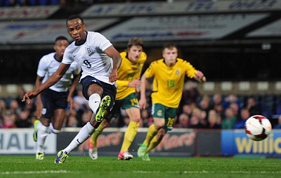 齐沃：我考虑的是队内球员而不是转会市场；满意迪乌夫的表现